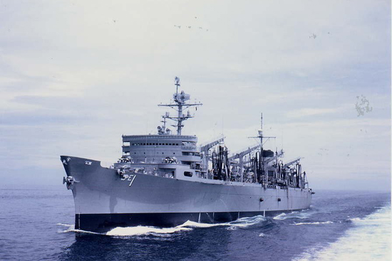美国快速战斗支援舰AOE-1萨克拉门托号  05785