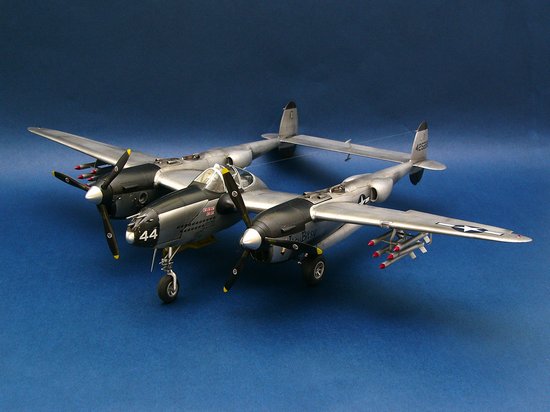 Lockheed P-38L-5-LO lightning 02227-1/32 Series-TRUMPETER(china) Lockheed P-38L-5-LO lightning 02227-1/32 Series-TRUMPETER(china)