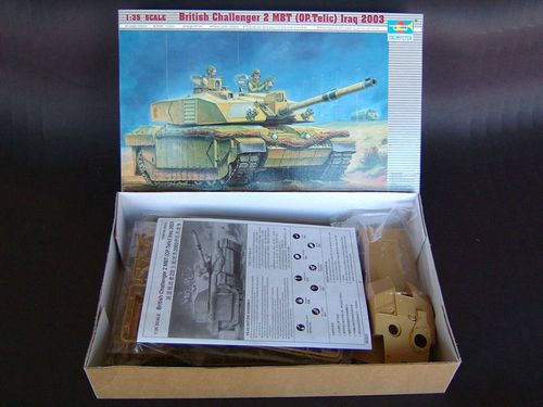 Trumpeter 1/35 00323 British Challenger 2 "Iraq 2003" 