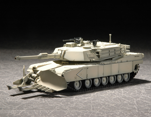 M1A1 with Mine Clearing Blade System    07277
