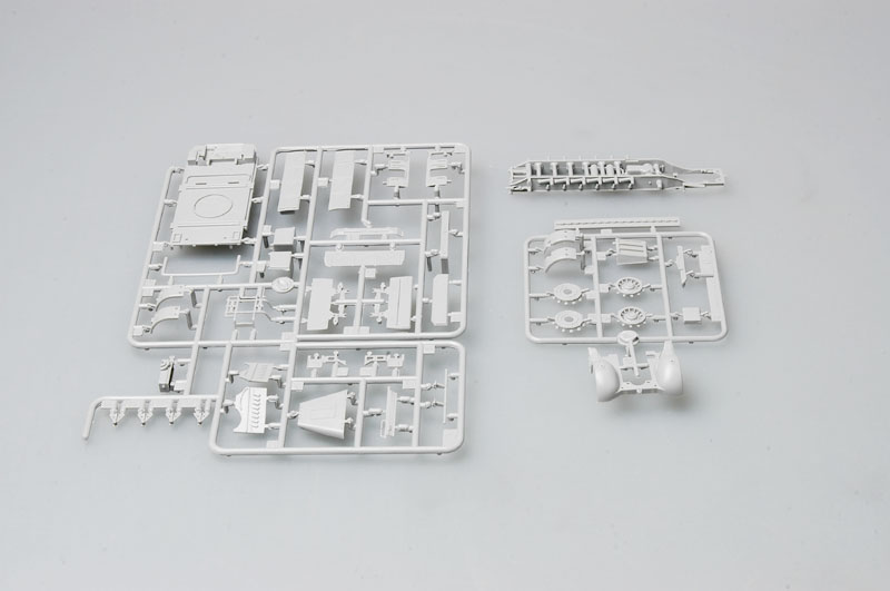 Drehkran 6t auf Zugkraftwagen 18t (Sd.kfz.9/1 Early Version) 07253