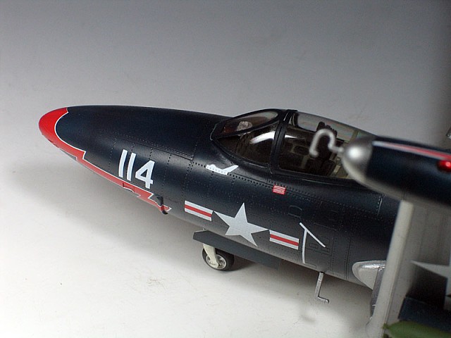 Trumpeter 1/48 F9F2P Panther US Navy Fighter Model Kit