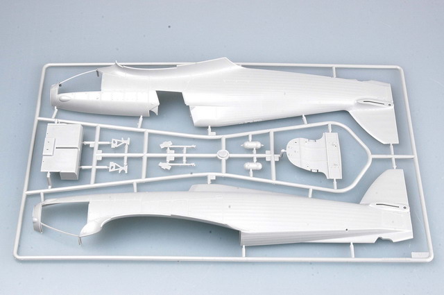 HURRICANE” Mk.ⅡC/TROP 02416-1/24 Series-TRUMPETER（china）