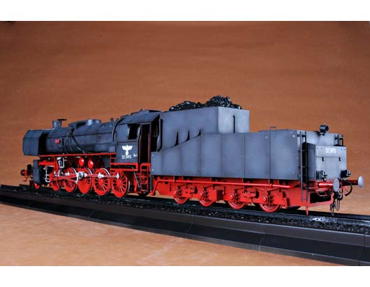 Kriegslokomotive BR52 00210-1/35 Series-TRUMPETER（china）