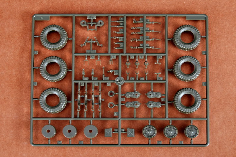 自卫队模型 收藏 日本陆上自卫队87式侦察警戒车00327-1/35 系列-小号手TRUMPETER