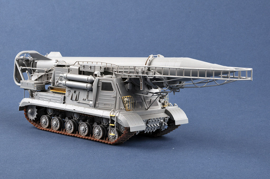 Ex-Soviet 2P19 Launcher w/R-17 Missile (SS-1C SCUD B) of