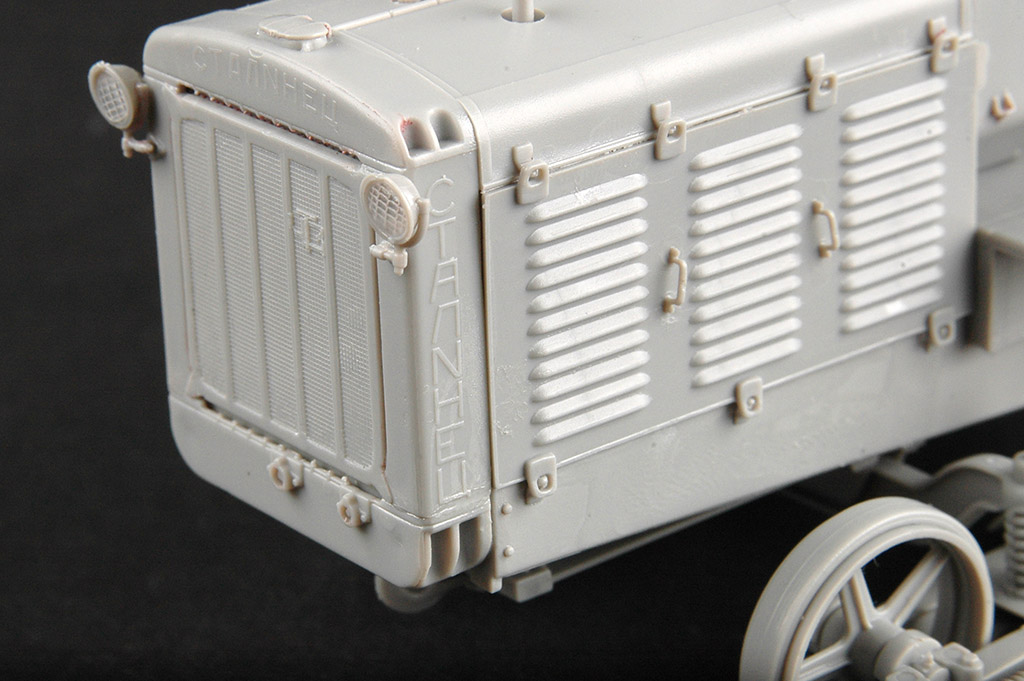 Russian ChTZ S-65 Tractor with Cab (for Trumpeter 05539) ET Model -E35-193