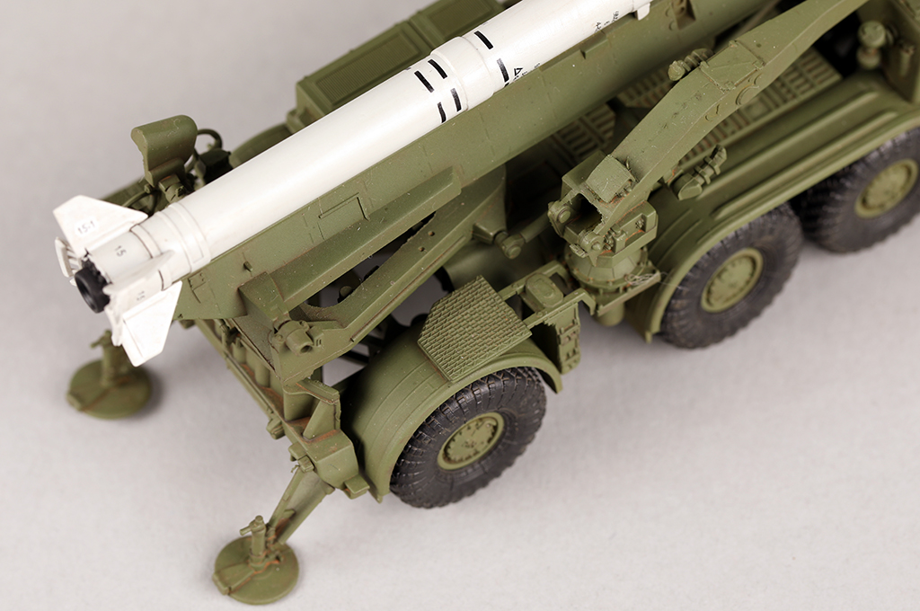 Russian 9P113 TEL w/9M21 Rocket of 9K52 Luna-M Short-range