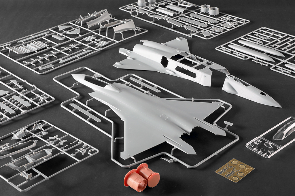 Chinese J-20S Mighty Dragon 05864-1/48 Series-TRUMPETER（china）