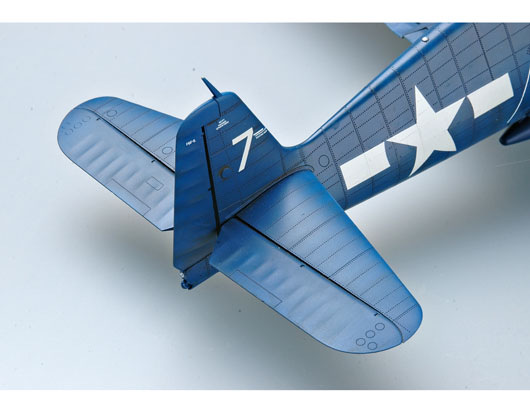 F6F-5“地狱猫”战斗机02257-1/32 系列-小号手TRUMPETER
