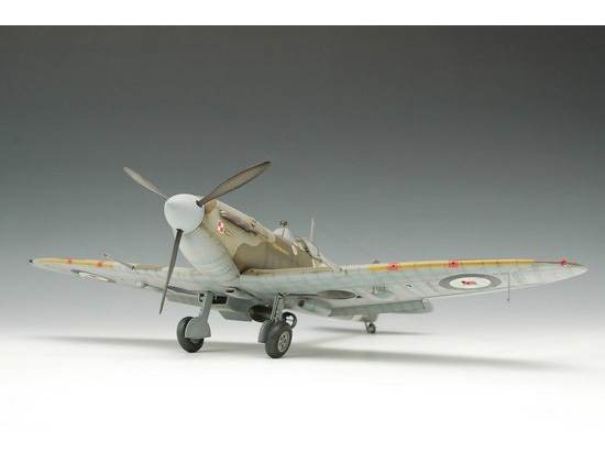 Supermarine Spitfire MK.Vb 02403-1/24 Series-TRUMPETER（china）